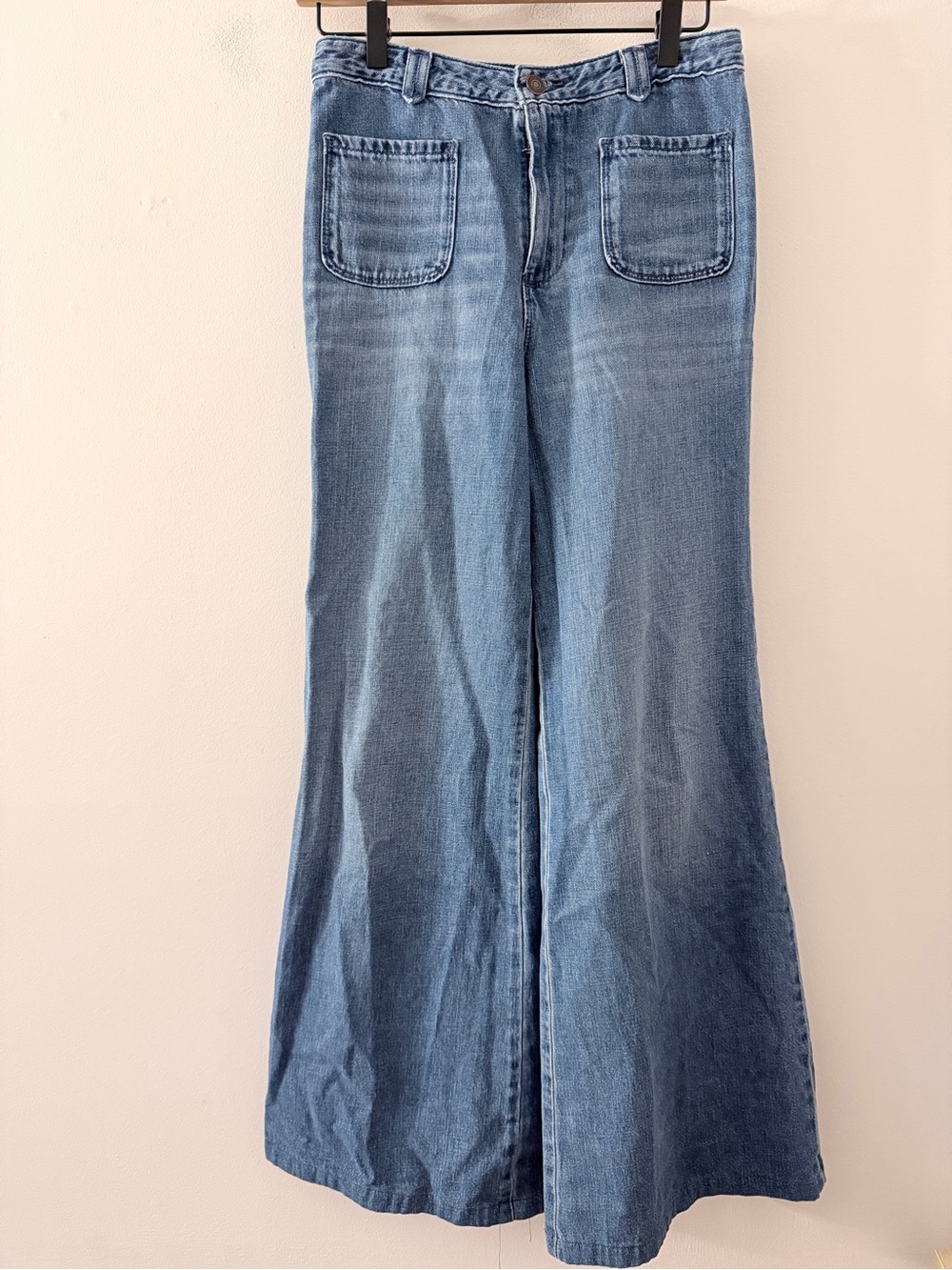 Abercrombie & Fitch blue flare jeans front pockets 26